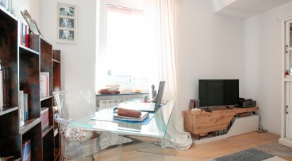 Loft 5 rooms of 90 m² in Genova (16127)