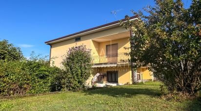 Villa 8 locali di 280 m² in Olgiate Comasco (22077)