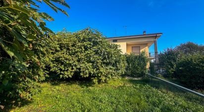 Villa 8 locali di 280 m² in Olgiate Comasco (22077)