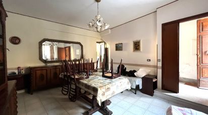 Casa di paese 7 locali di 150 m² in - (87030)