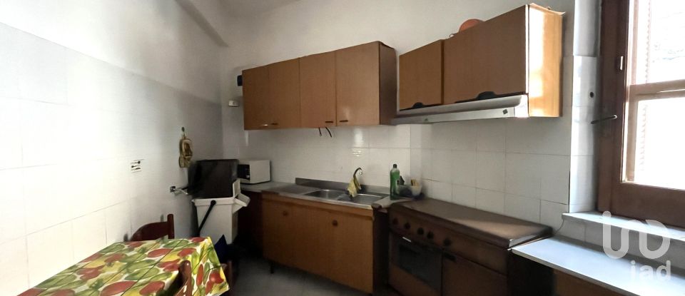 Casa di paese 7 locali di 150 m² in - (87030)