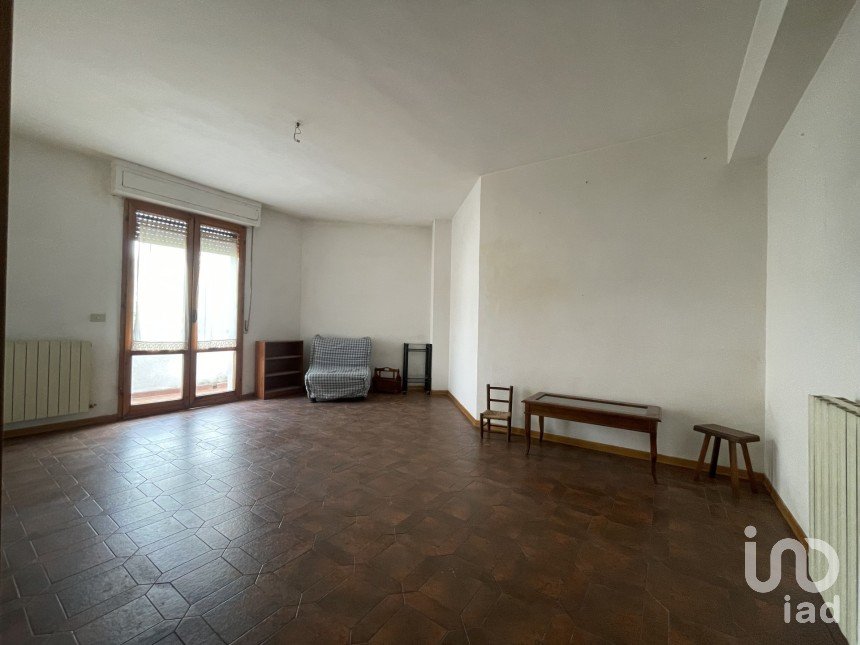 Appartamento 5 locali di 89 m² a Subbiano (52010)