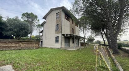 Casa indipendente 8 locali di 330 m² in Corridonia (62014)