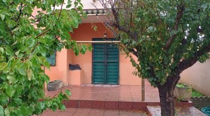 Villa Bifamiliare 3 locali di 65 m² in Ardea (00040)