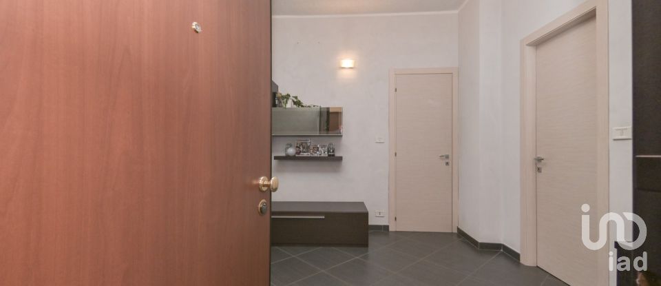 Two-room apartment of 65 m² in Torino (10136)