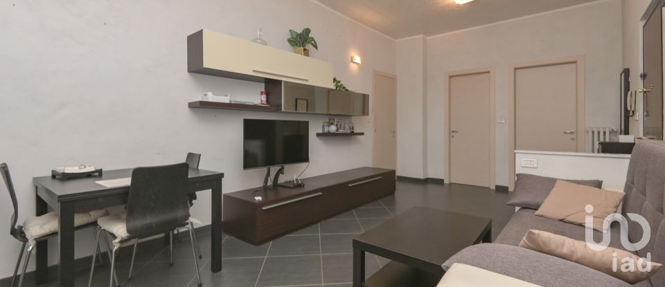 Two-room apartment of 65 m² in Torino (10136)