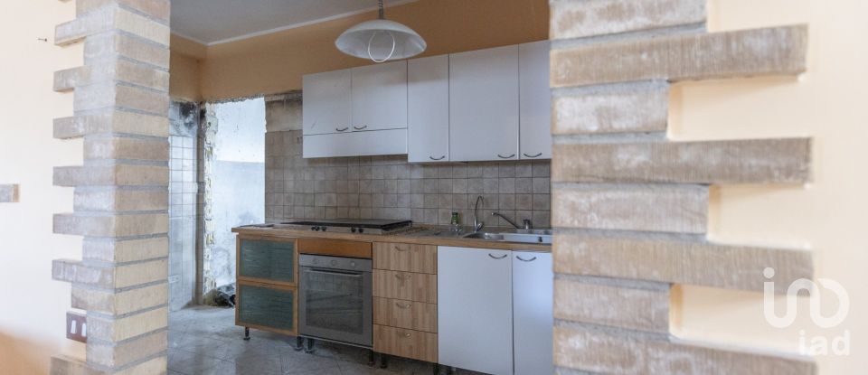 Casa 4 locali di 340 m² in Osimo (60027)