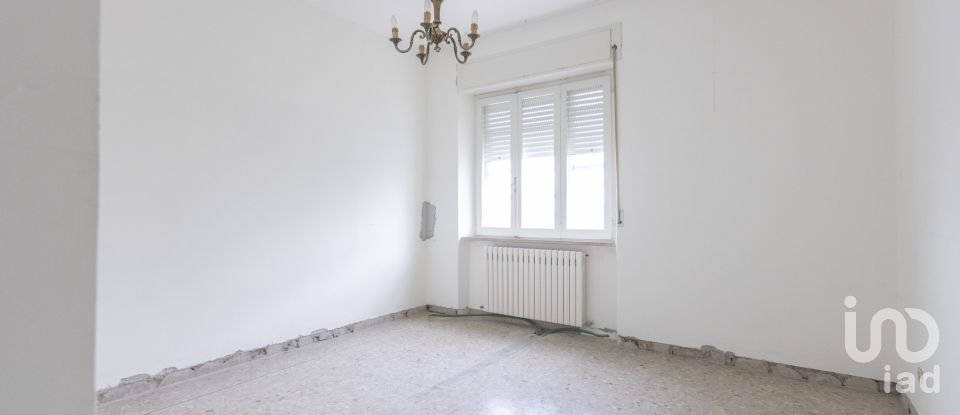 Casa 4 locali di 340 m² in Osimo (60027)