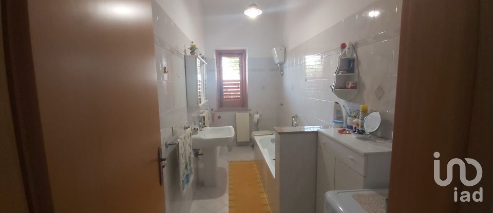 Appartamento 6 locali di 78 m² a Amantea (87032)