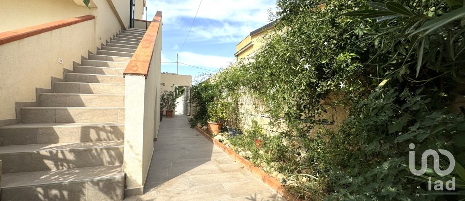 House 3 rooms of 85 m² in Noto (96017)