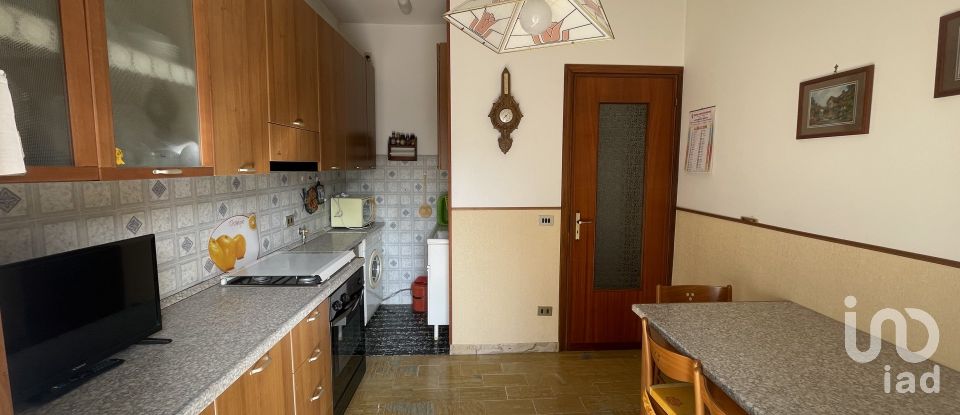 Three-room apartment of 60 m² in Borghetto Santo Spirito (17052)