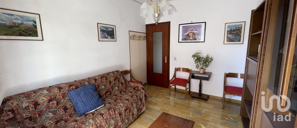 Three-room apartment of 60 m² in Borghetto Santo Spirito (17052)