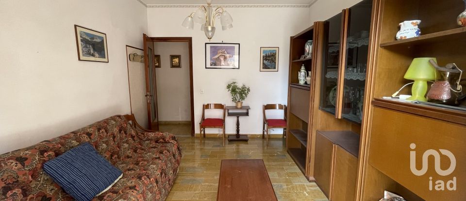 Three-room apartment of 60 m² in Borghetto Santo Spirito (17052)