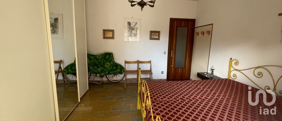 Three-room apartment of 60 m² in Borghetto Santo Spirito (17052)