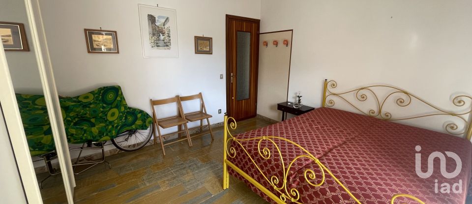 Three-room apartment of 60 m² in Borghetto Santo Spirito (17052)