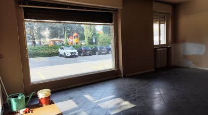 Shop / premises commercial of 50 m² in Inverigo (22044)