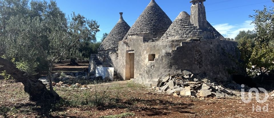 Equestrian facility 3 rooms of 60 m² in Ostuni (72017)