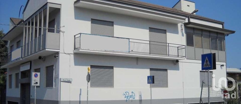 Costruzione di 1.300 m² in Monza (20900)