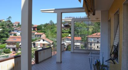 Appartamento 9 locali di 206 m² a Dogliani (12063)