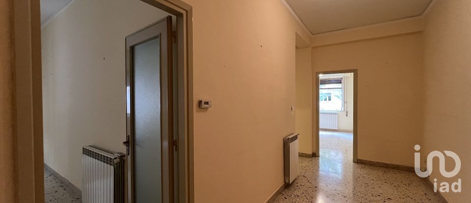 Four-room apartment of 104 m² in Palermo (90143)