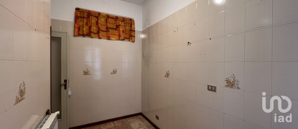 Quadrilocale di 104 m² a Palermo (90143)