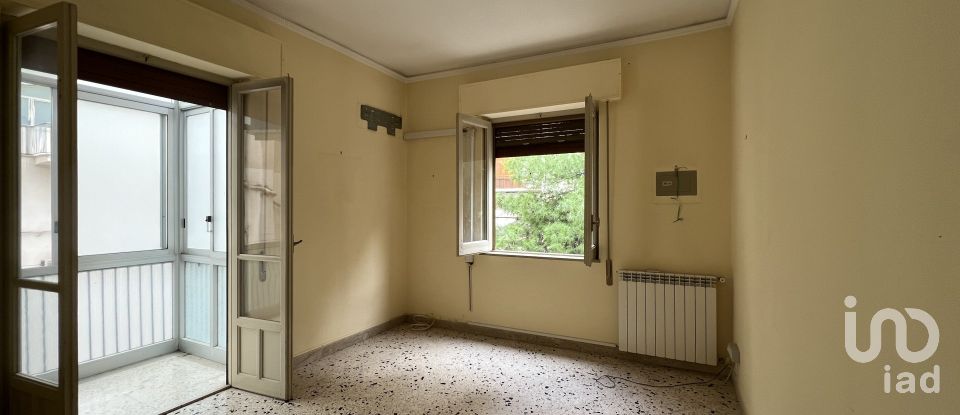 Four-room apartment of 102 m² in Palermo (90143)