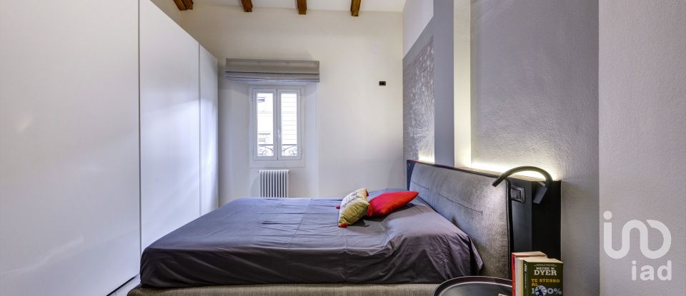 Three-room apartment of 70 m² in Bologna (40121)