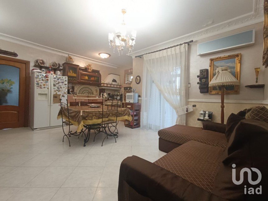 Bilocale di 69 m² a Villaricca (80010)