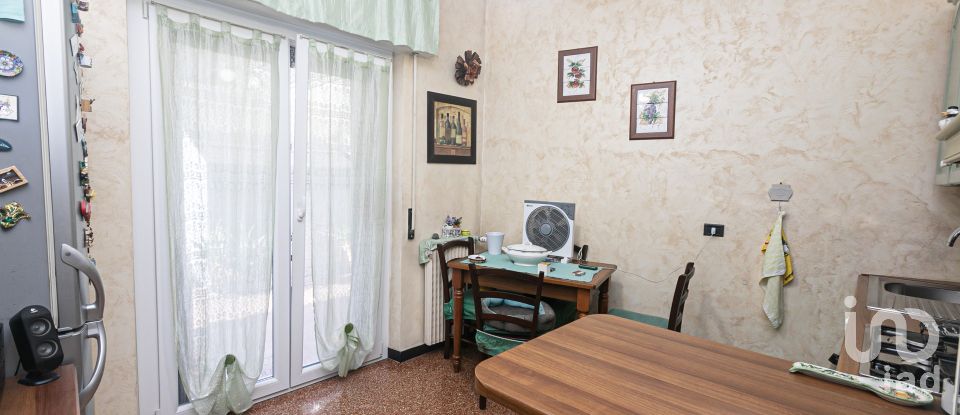 Two-room apartment of 60 m² in Genova (16142)