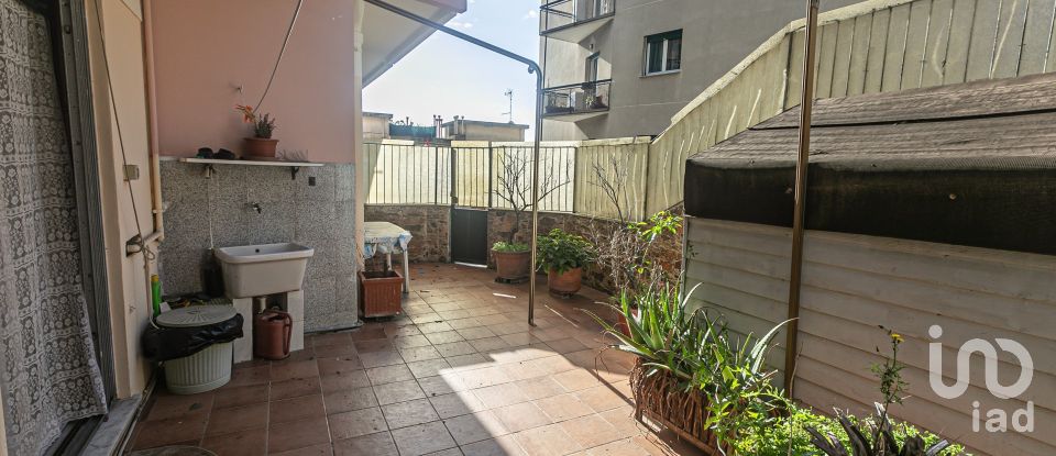 Two-room apartment of 60 m² in Genova (16142)