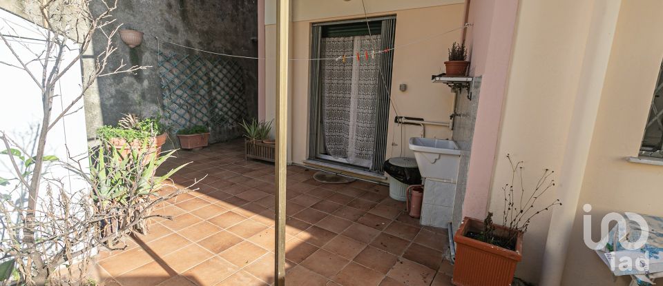 Two-room apartment of 60 m² in Genova (16142)