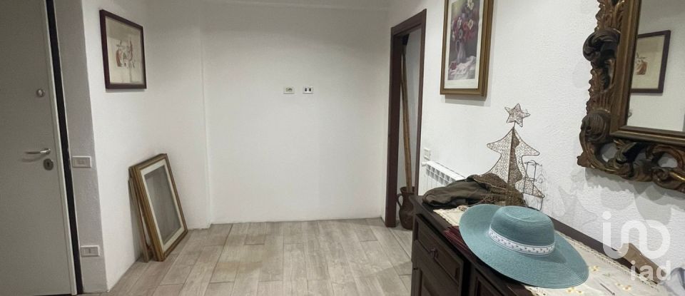 Three-room apartment of 80 m² in Campagnano di Roma (00063)