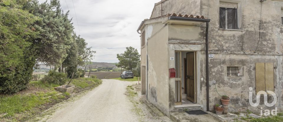 Country house 5 rooms of 200 m² in Jesi (60035)