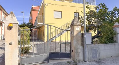 Apartment 7 rooms of 160 m² in Ancona (60126)