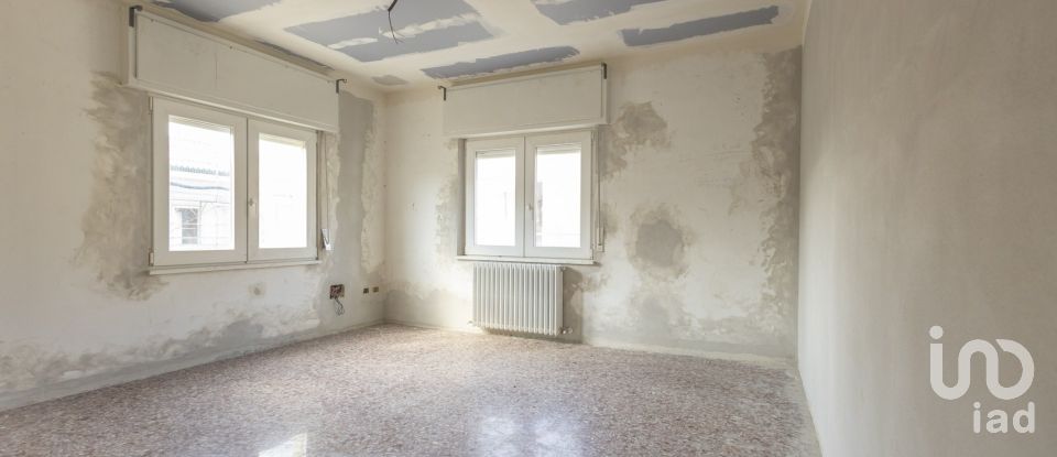 Appartamento 7 locali di 160 m² a Ancona (60126)