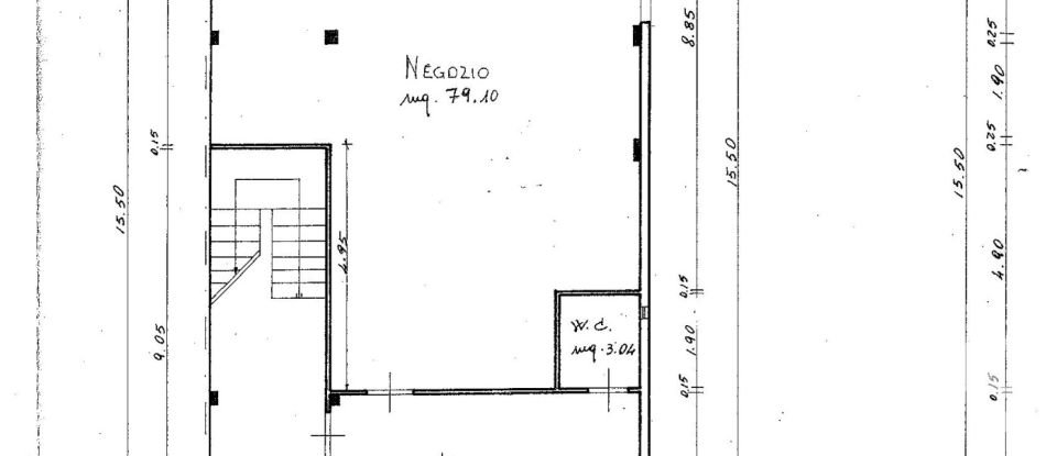 Negozio / locale commerciale di 113 m² in Vittoria (97019)