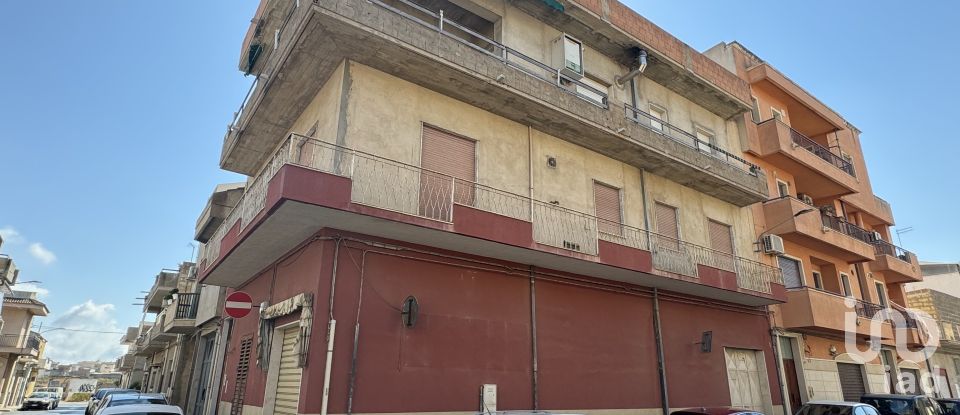 Shop / premises commercial of 113 m² in Vittoria (97019)