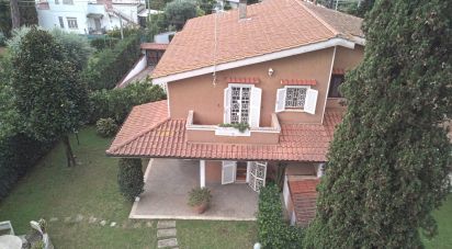 Villa a schiera 8 locali di 104 m² in Anzio (00042)