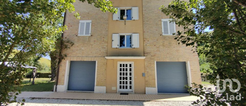 Casa indipendente 12 locali di 580 m² in Carassai (63063)