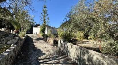 Farm 5 rooms of 94 m² in Noto (96017)