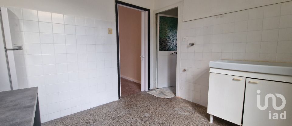 Three-room apartment of 60 m² in Genova (16139)