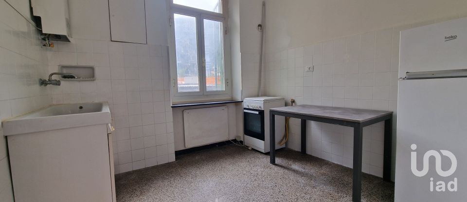 Three-room apartment of 60 m² in Genova (16139)