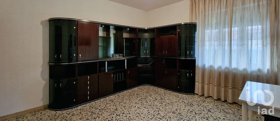 Casa indipendente 6 locali di 260 m² in Sant'Elpidio a Mare (63811)