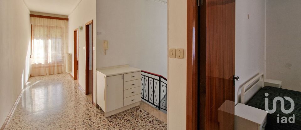 Casa indipendente 6 locali di 260 m² in Sant'Elpidio a Mare (63811)