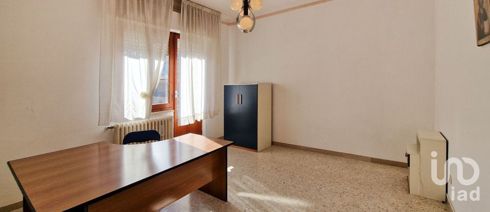 Casa indipendente 6 locali di 260 m² in Sant'Elpidio a Mare (63811)