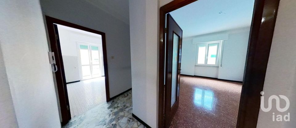 Palazzo / Stabile 5 locali di 70 m² a Genova (16157)