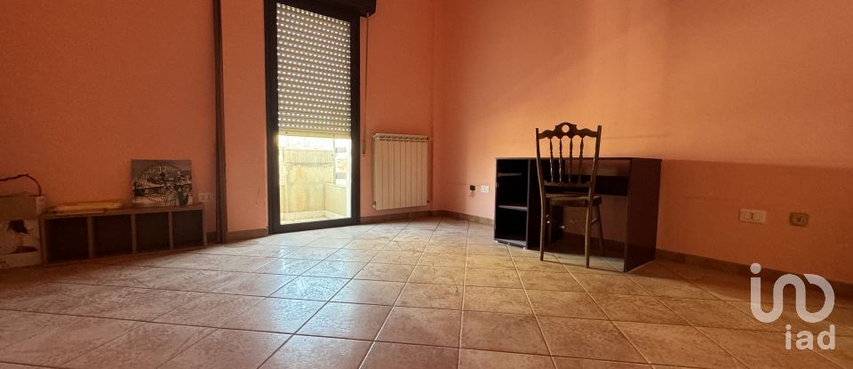 Two-room apartment of 130 m² in Vittoria (97019)