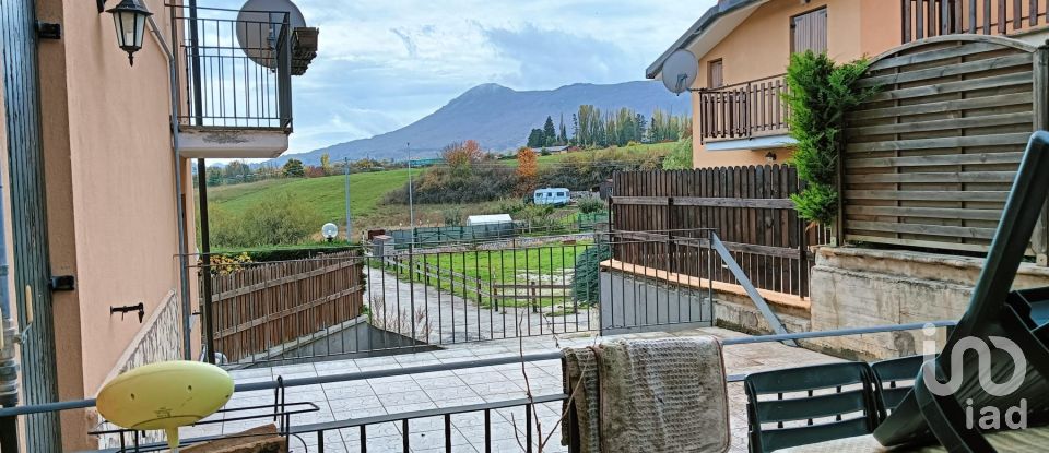 Trilocale di 85 m² a Rocca di Mezzo (67048)