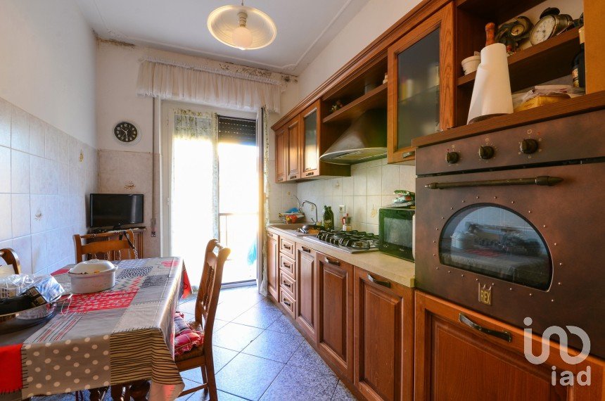 Four-room apartment of 90 m² in Cengio (17056)