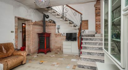 Casa 6 locali di 135 m² in Massa Fiscaglia (44025)